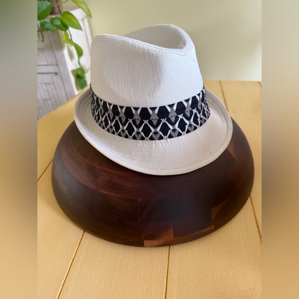 Element White Fedora with Black Geometric Band